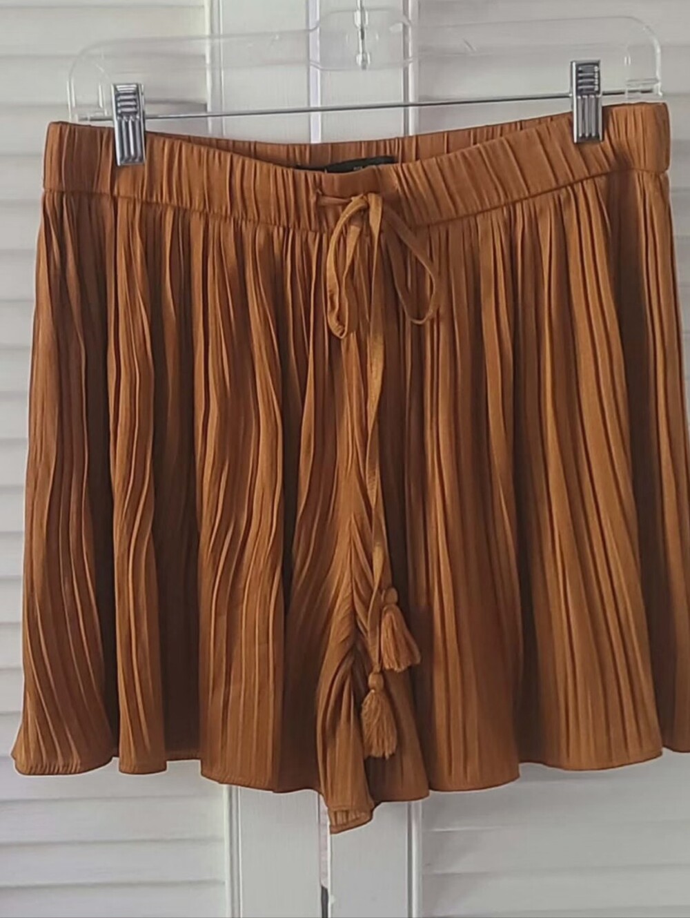 Zara Rust Satin Pleated Tassel Shorts Size L Boho Festival Resort - Picture 2 of 7